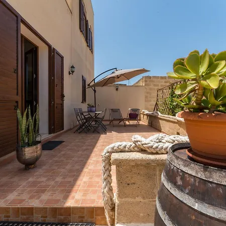 Rosemarine Corda Apartment Favignana