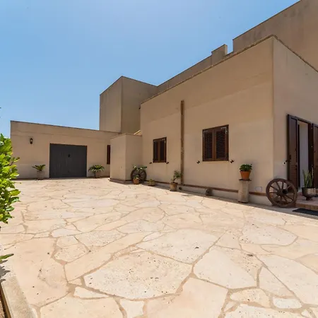Rosemarine Corda Apartment
